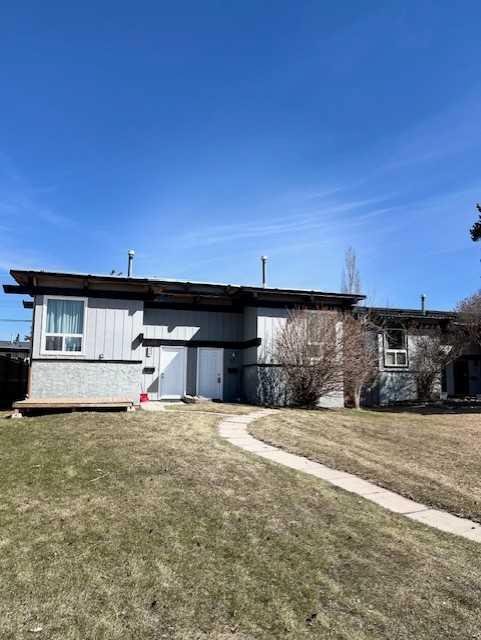 92 Queen Isabella Close SE, Calgary, Alberta, T2J 3R1