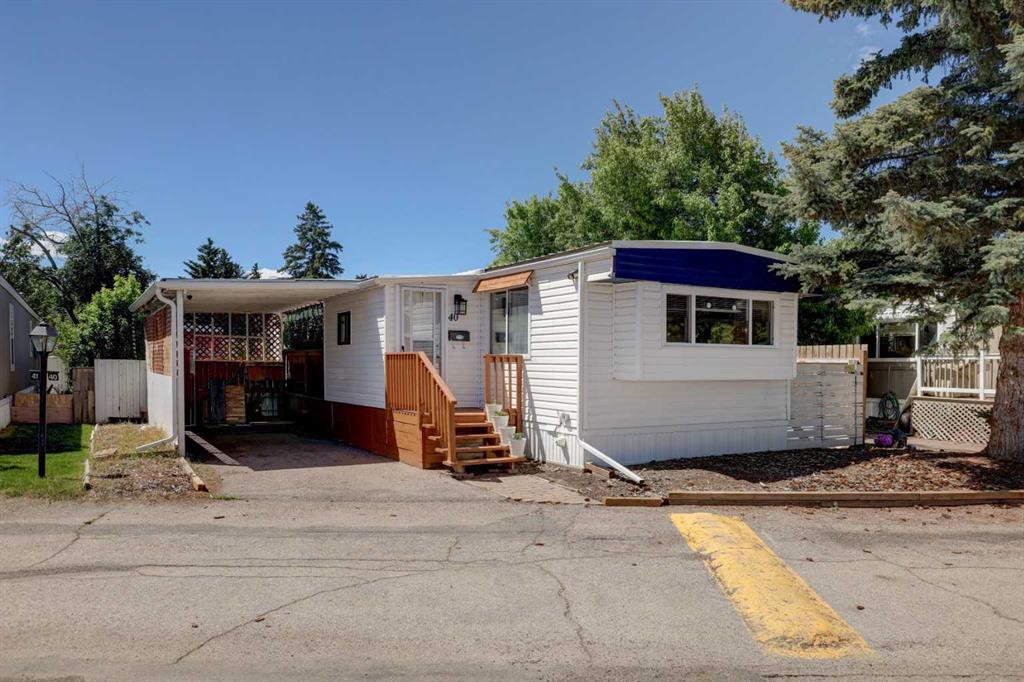 #40 3223 83 Street NW, Calgary, Alberta, T3B 5M8