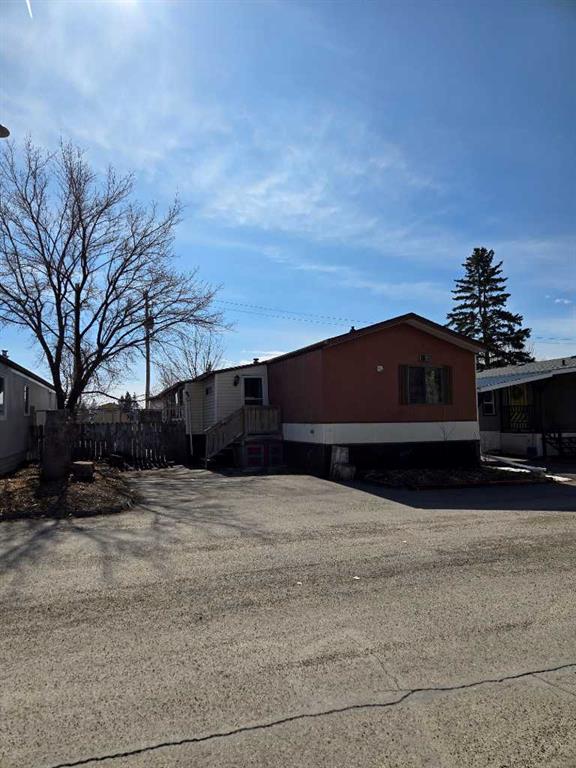 223 Polar Avenue NE, High River, Alberta, T1V 1J5