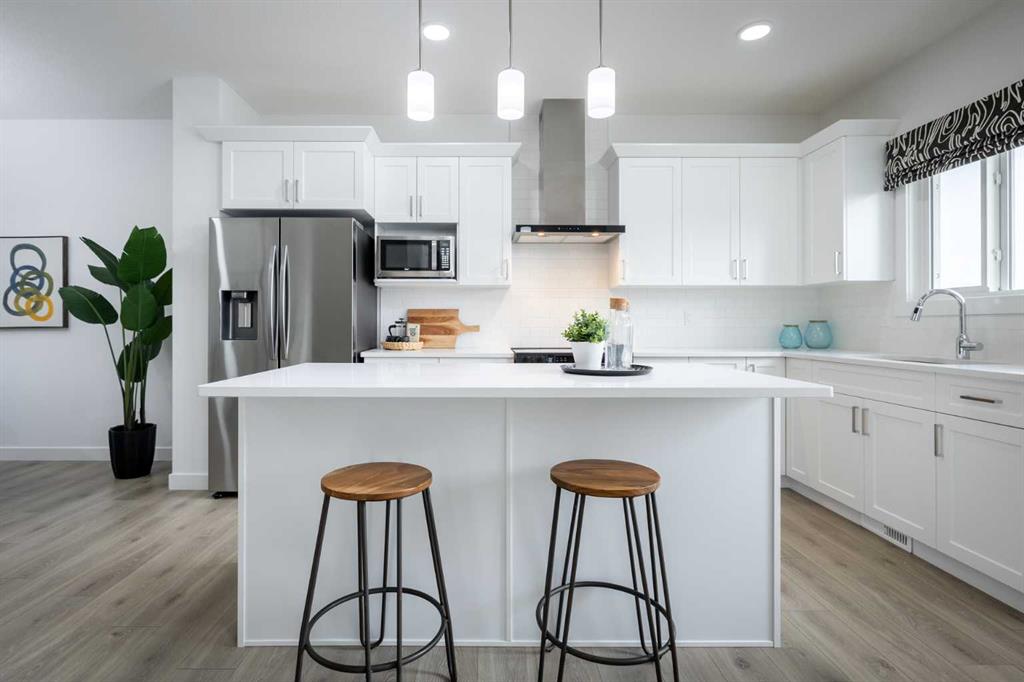 48 Andalusian Road, Cochrane, Alberta, T4C 3B7