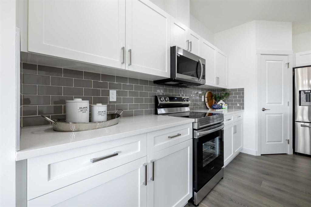 15 Heritage Point, Cochrane, Alberta, T4C 0L3