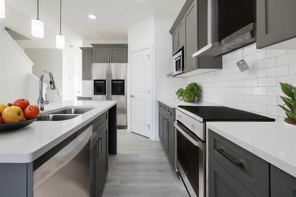 442 Heartland Way, Cochrane, Alberta, T4C 3L7