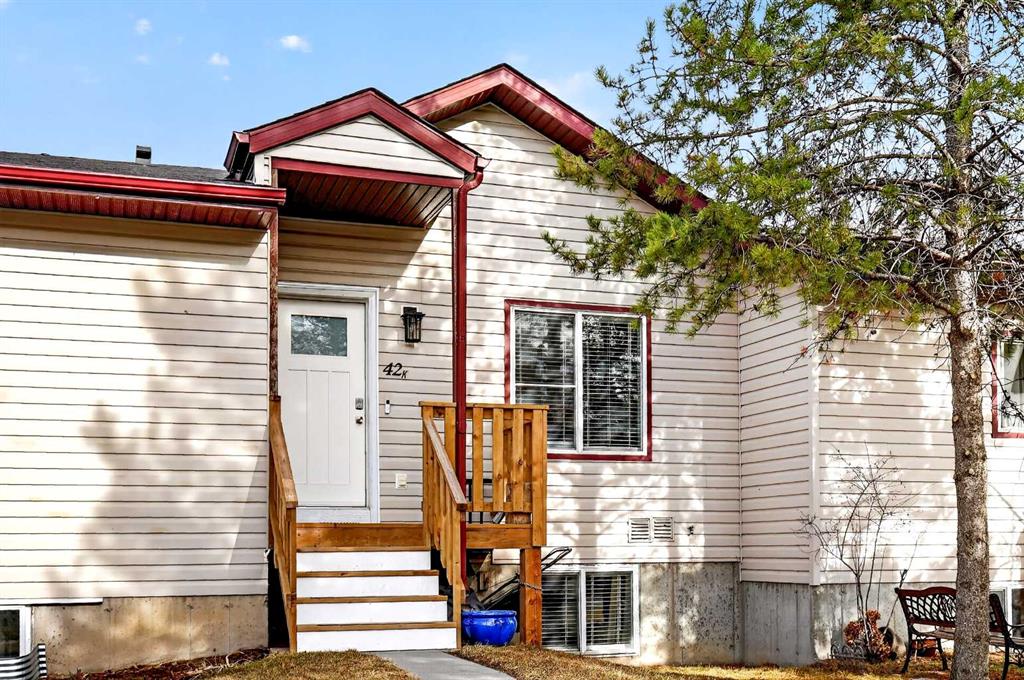 42K Green Meadow Crescent, Strathmore, Alberta, T1P 1H4
