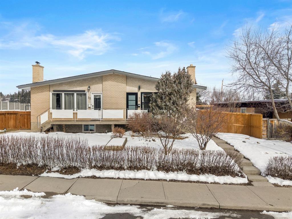 30 Hilton Avenue NW, Calgary, Alberta, T2K 2H2
