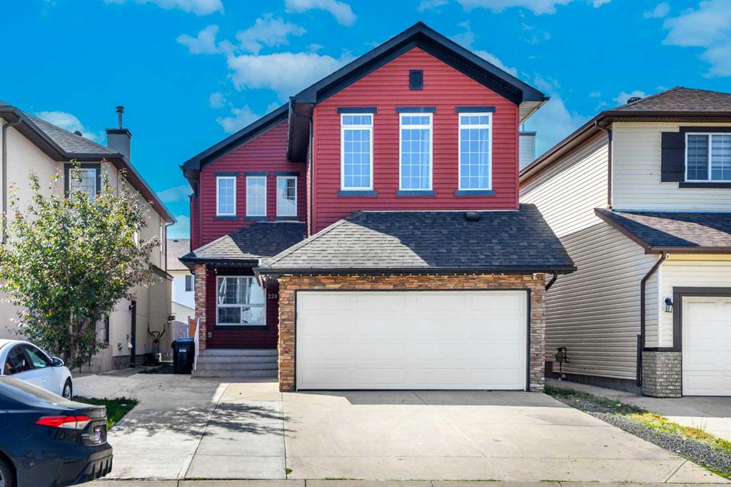 228 SADDLECREST Way NE, Calgary, Alberta, T3J 5N2