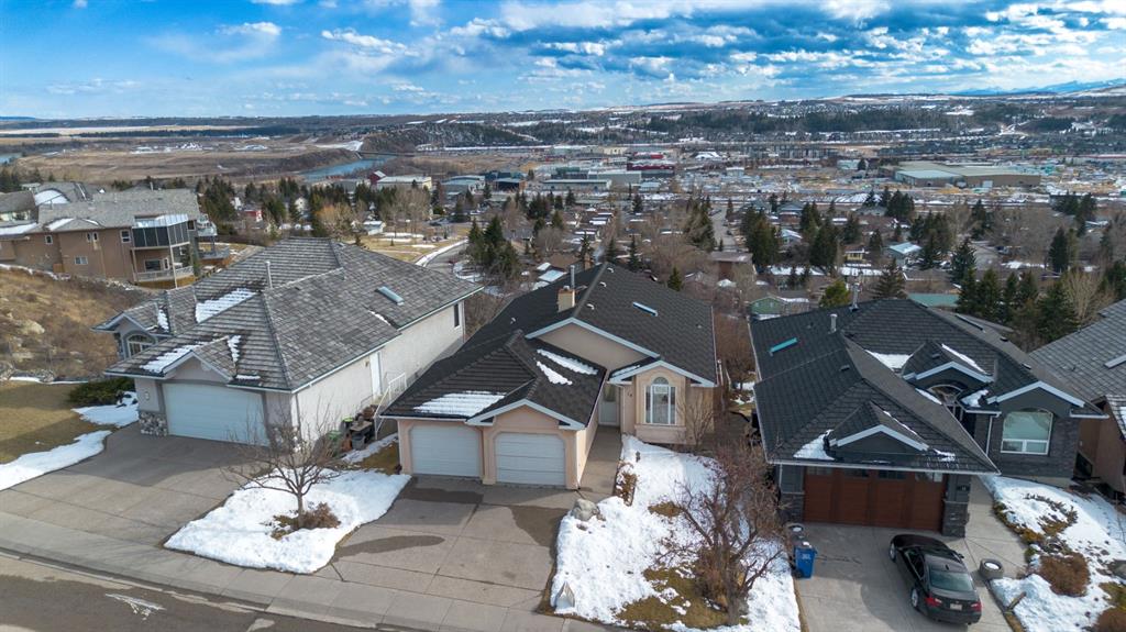 14 Headlands Close, Cochrane, Alberta, T0L0W1