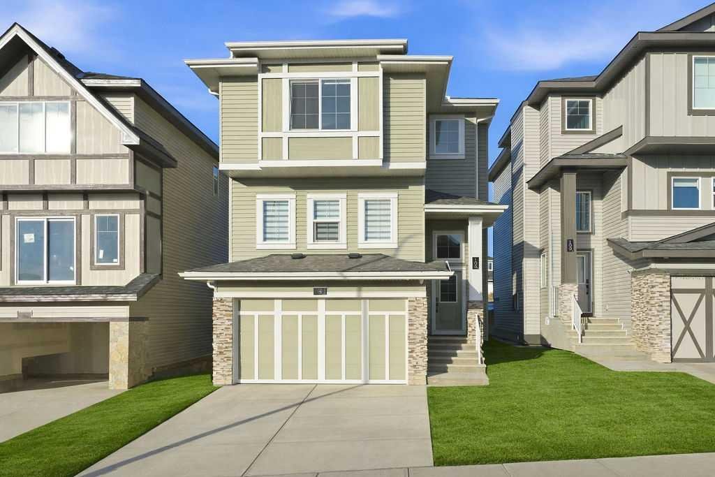 105 Heritage Boulevard, Cochrane, Alberta, T4C 3G8