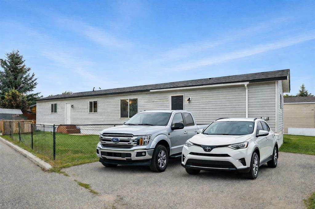 113 Heritage Drive, Okotoks, Alberta, T1S 1M4