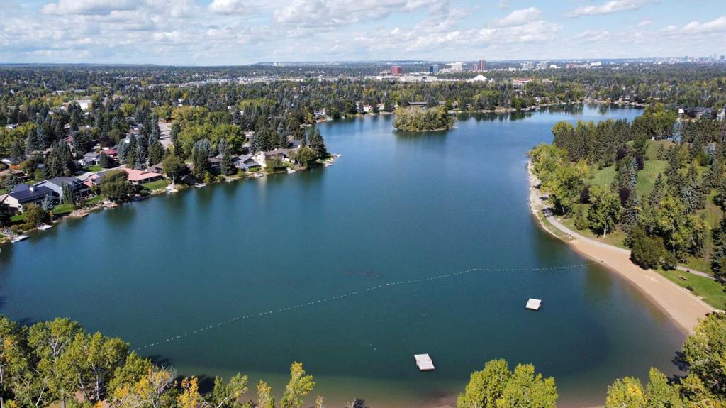 844 Lake Lucerne Drive SE, Calgary, Alberta, T2J 3H3