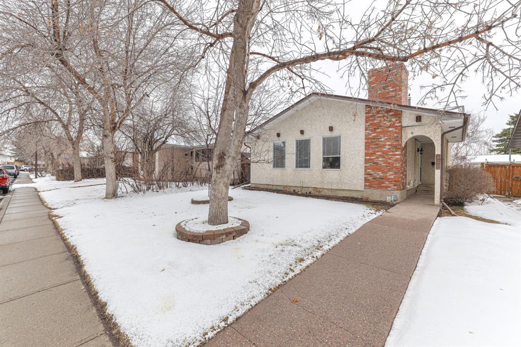 824 Whitemont Drive NE, Calgary, Alberta, T1Y 3N1