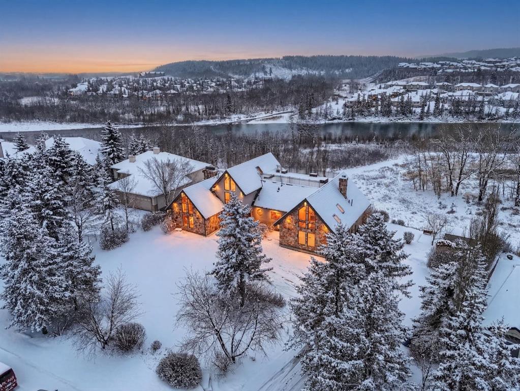 102 West Terrace Crescent, Cochrane, Alberta, T4C1R9