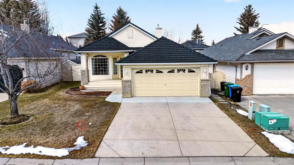 711 Diamond Court SE, Calgary, Alberta, T2J7E2
