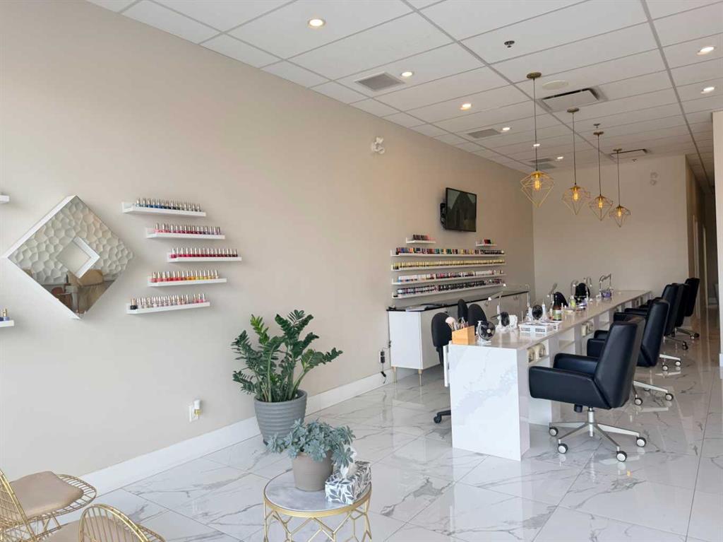 123 Macleod Trail, Calgary, Alberta, T2G 0A5