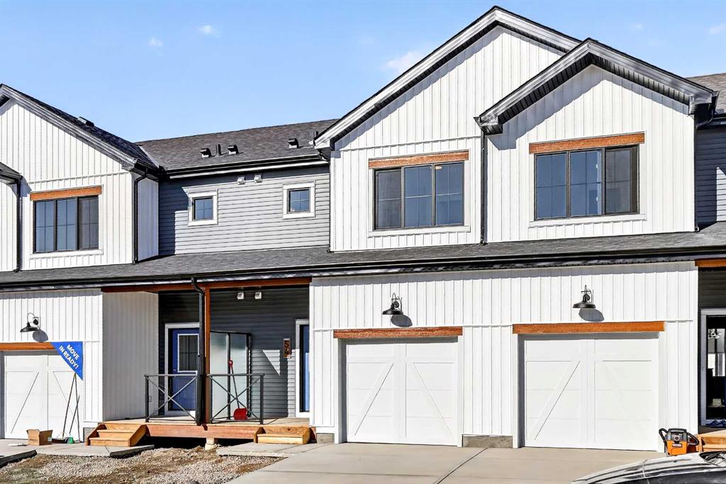 54 Creekside Way SW, Calgary, Alberta, T2X 6E2