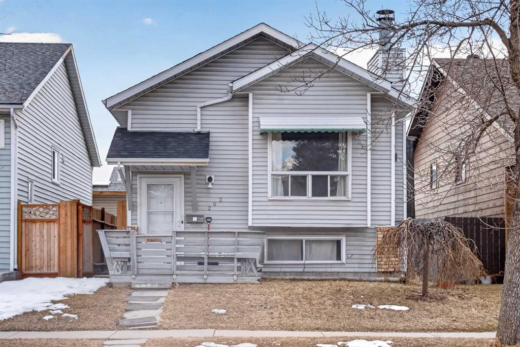 252 Erin Woods Drive SE, Calgary, Alberta, T2B 3B9