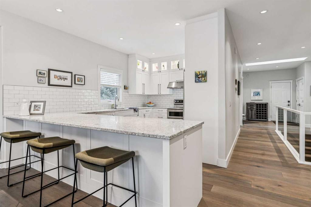 67 Scimitar Heath NW, Calgary, Alberta, T3L 2E1