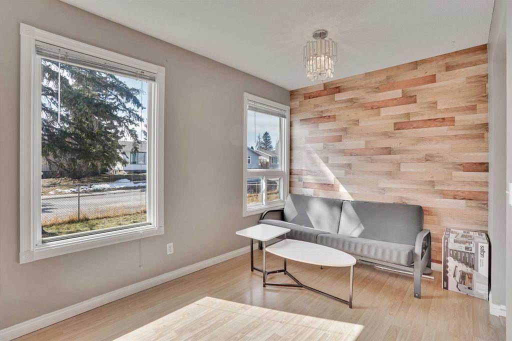 1004 Penrith Crescent SE, Calgary, Alberta, T2A 2H7