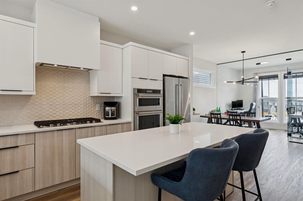 87 Aquila Way NW, Calgary, Alberta, T3R1Z7