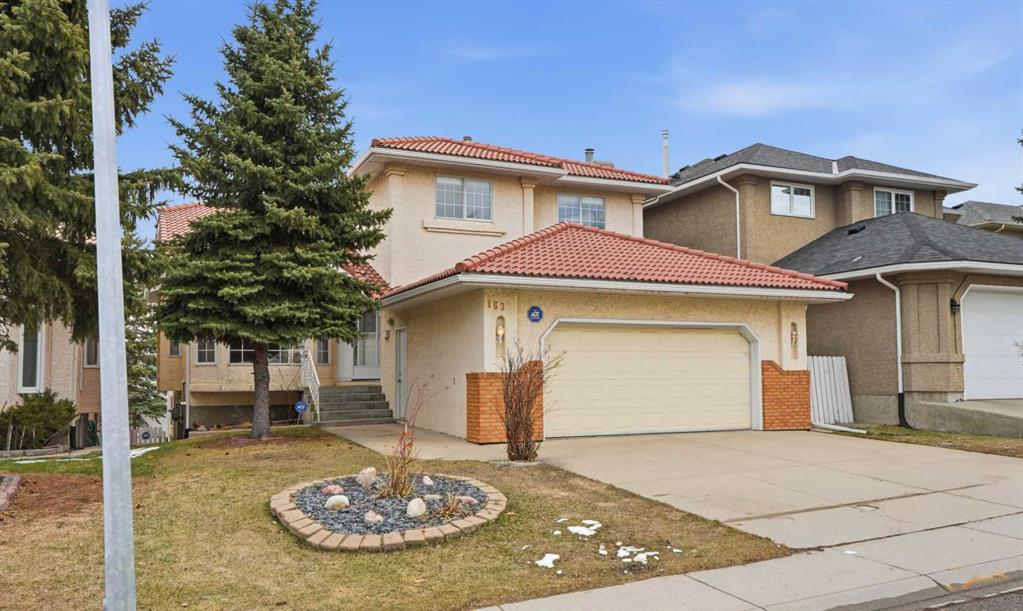 163 Sandringham Road NW, Calgary, Alberta, T3K 3Y5