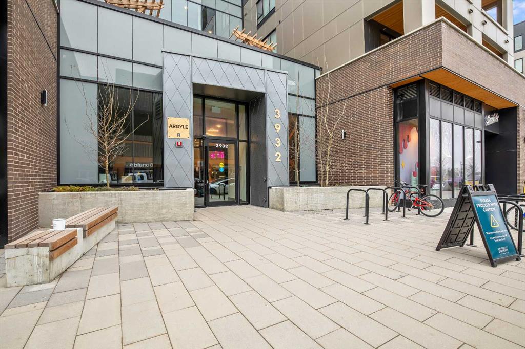 #507 3932 University Avenue NW, Calgary, Alberta, T3B 6P6