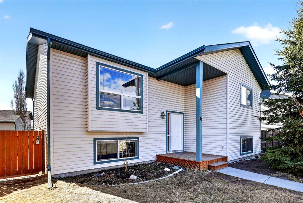 42 Strathford Close, Strathmore, Alberta, T1P 1S5