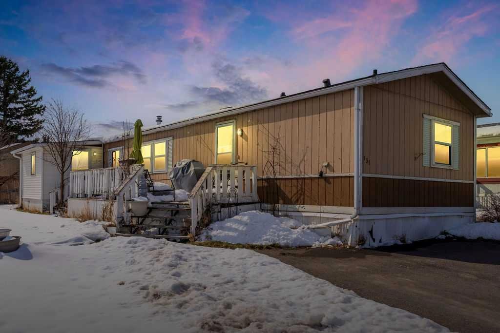 131 Heritage Drive, Okotoks, Alberta, T1S 1M4