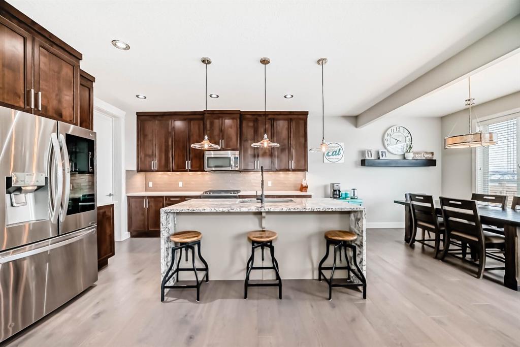 12 Emberside Glen, Cochrane, Alberta, T4C 2L6