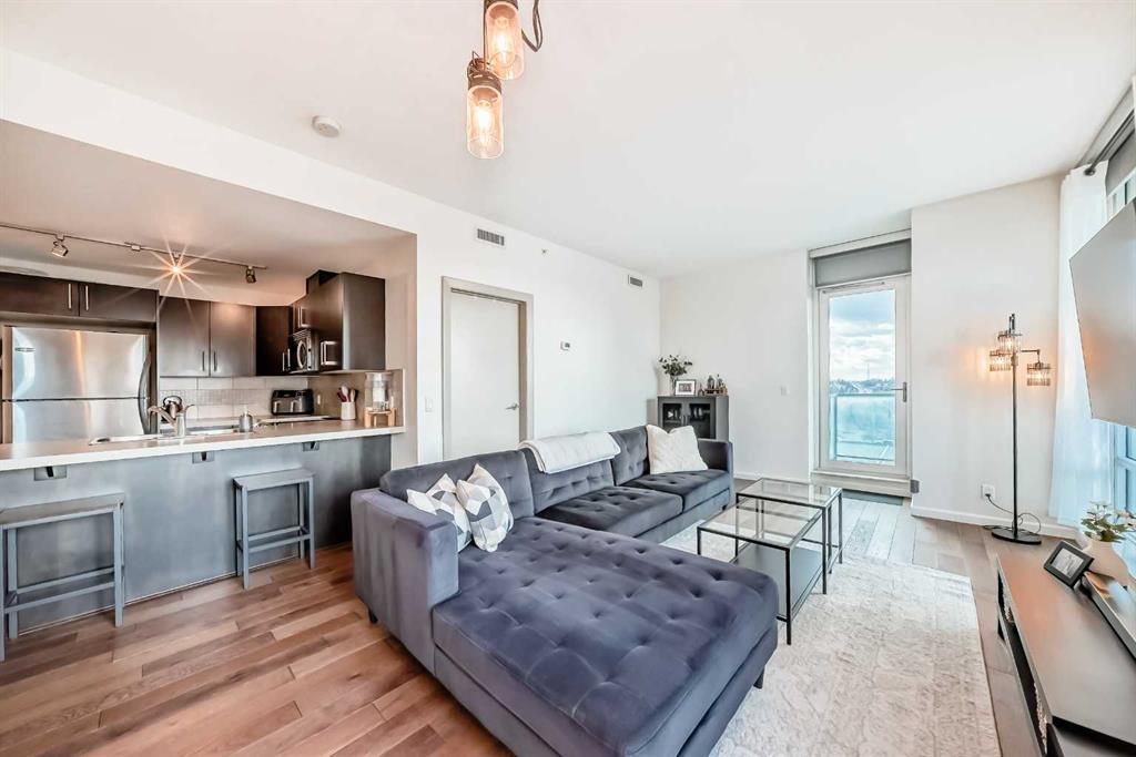#1010 210 15 Avenue SE, Calgary, Alberta, T2G 0B5
