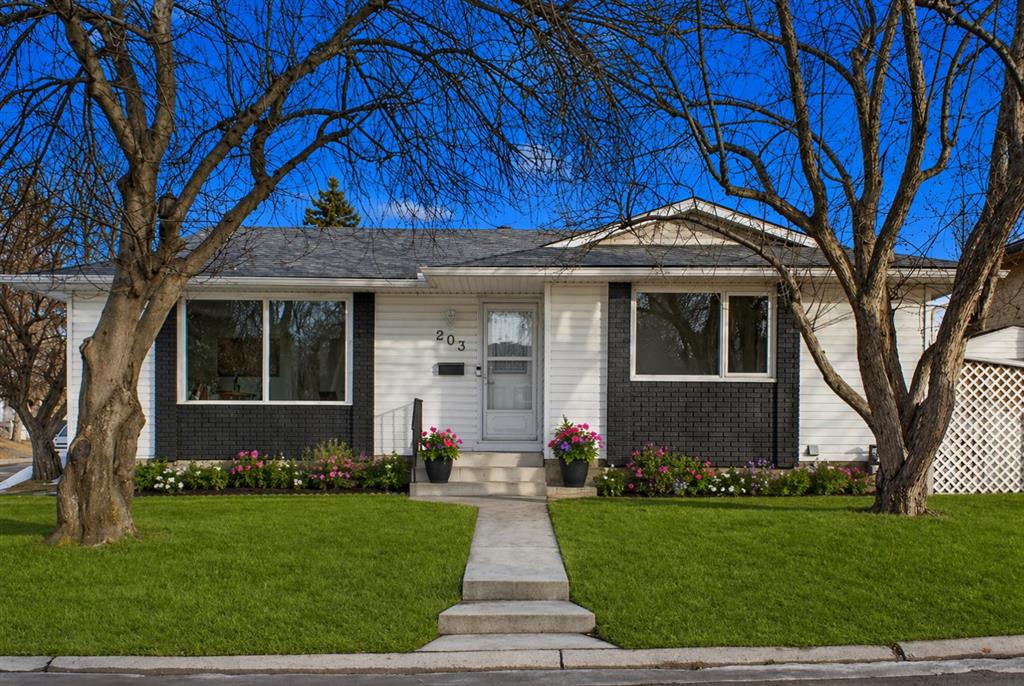 203 Lynnover Place SE, Calgary, Alberta, T2C 1L5