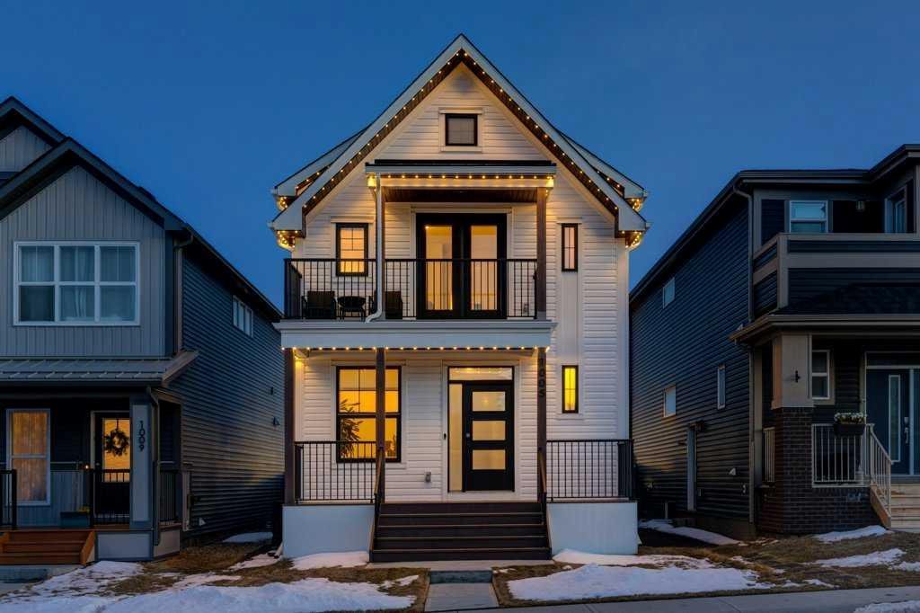 1005 Chinook Gate Heath SW, Airdrie, Alberta, T4B 5C9