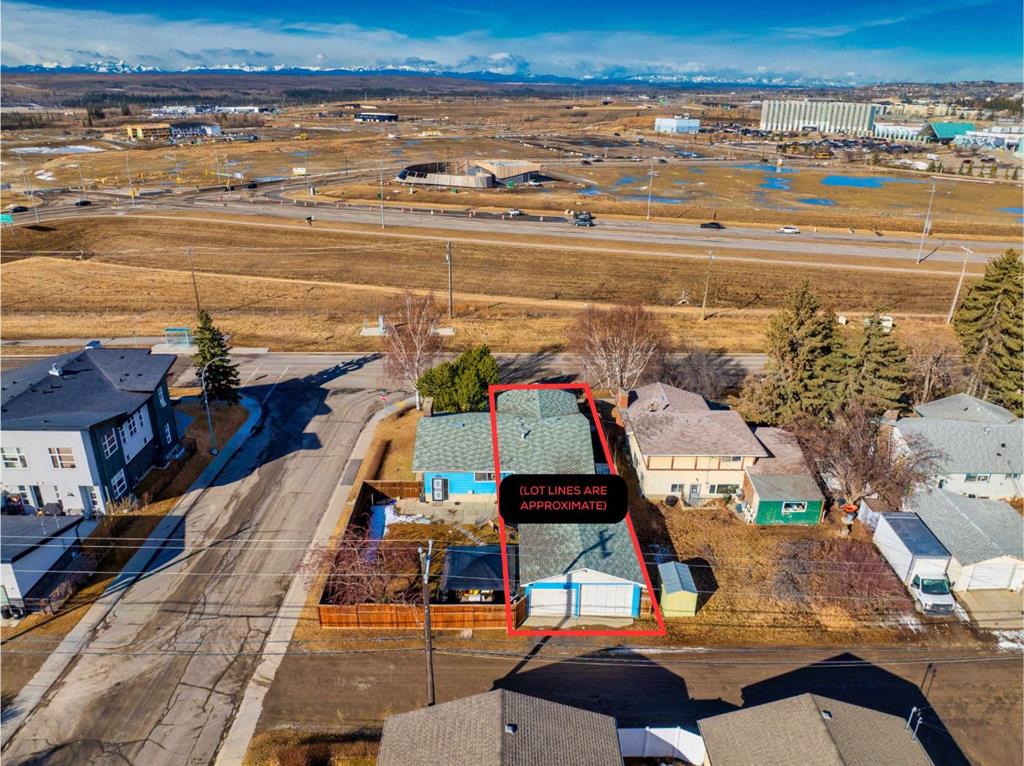 5424 37 Street SW, Calgary, Alberta, T3E 5M5