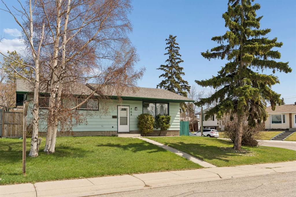404 Manora Way NE, Calgary, Alberta, T2A4R4
