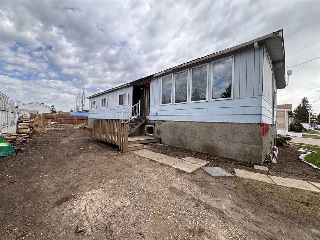 858 Briarwood Road, Strathmore, Alberta, T1P 1E6