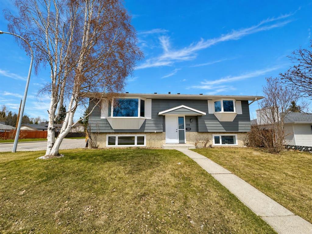 198 Silver Brook Road NW, Calgary, Alberta, T3B 3J1