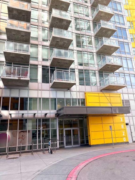 #208 3820 Brentwood Road NW, Calgary, Alberta, T2L 2L5