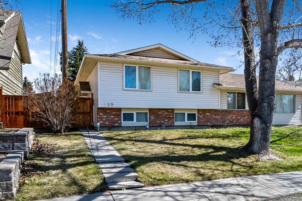 323 Woodvale Crescent SW, Calgary, Alberta, T2W 3L3