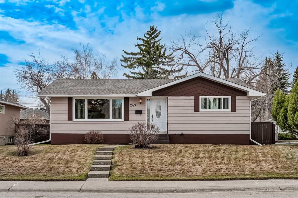 249 Westminster Drive SW, Calgary, Alberta, T3C2T7