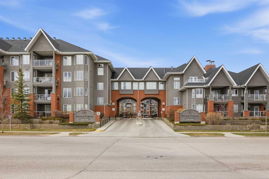 #105 15 Everstone Drive SW, Calgary, Alberta, T2Y 5H5