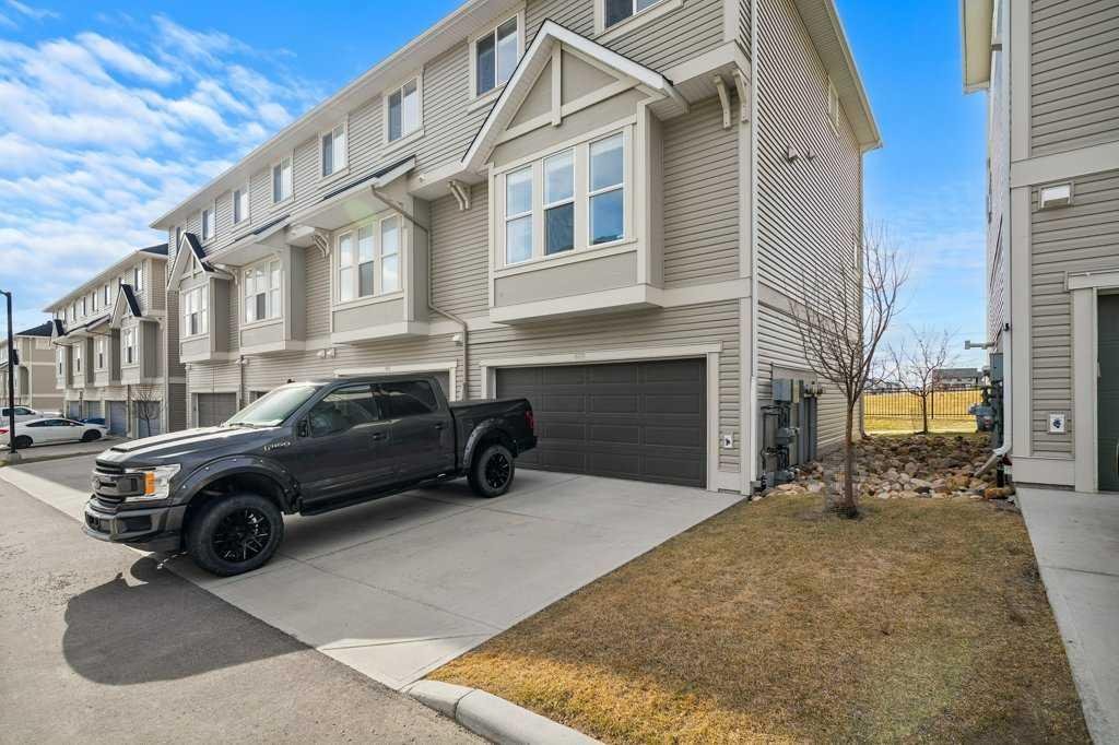 409 Point Lane SW, Airdrie, Alberta, T4B 5G8