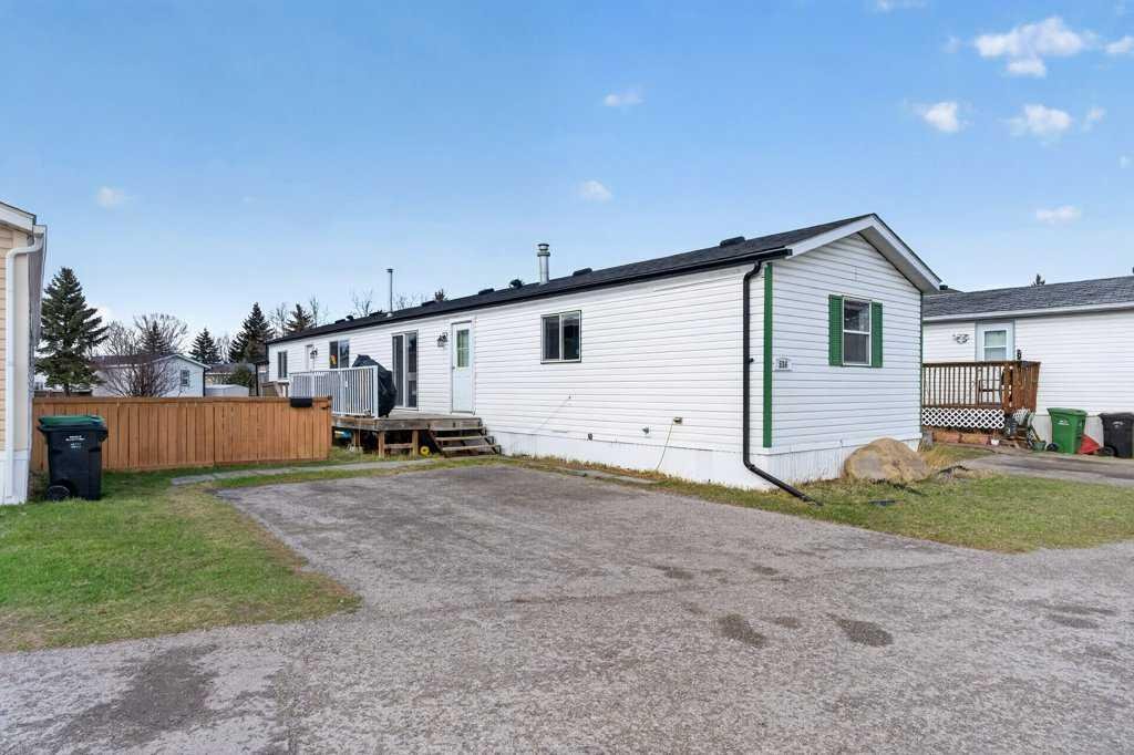 #516 3223 83 Street NW, Calgary, Alberta, T2B 5N7