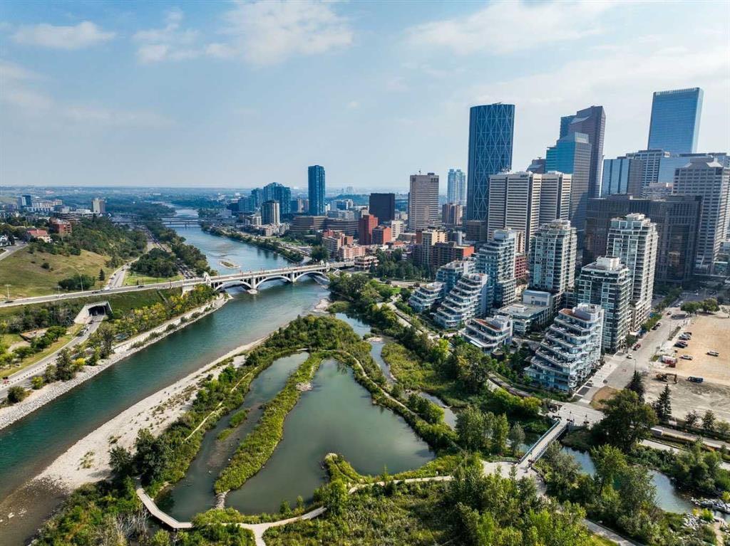 #101 108 2 Street SW, Calgary, Alberta, T2P 4V9