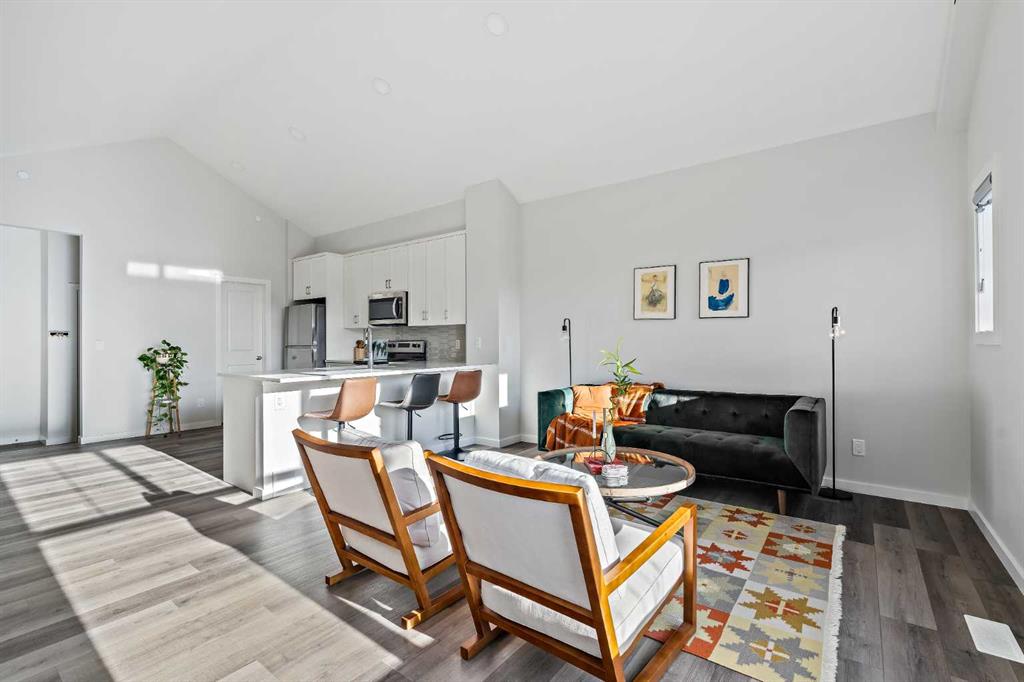 #9 71 Lucas Street NW, Calgary, Alberta, T3P 1S3