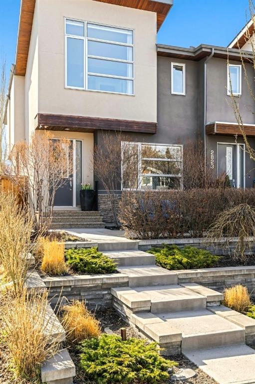 2825 35 Street SW, Calgary, Alberta, T3E 2Y4