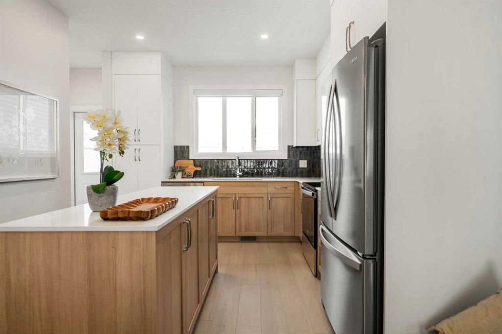 14382 15 Street NE, Calgary, Alberta, T3P 2T1