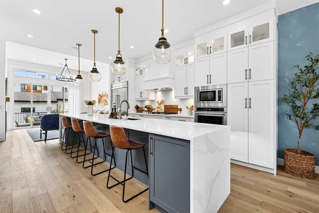 2129 27 Avenue SW, Calgary, Alberta, T2T 1H8