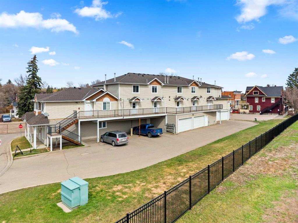 #207 45 North Railway Street, Okotoks, Alberta, T1S 1J3