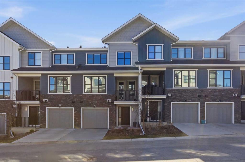 307 Crestridge Common SW, Calgary, Alberta, T3B 6J5