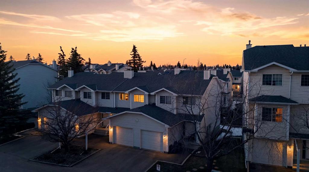 310 HAWKSTONE Manor NW, Calgary, Alberta, T3G 2X2