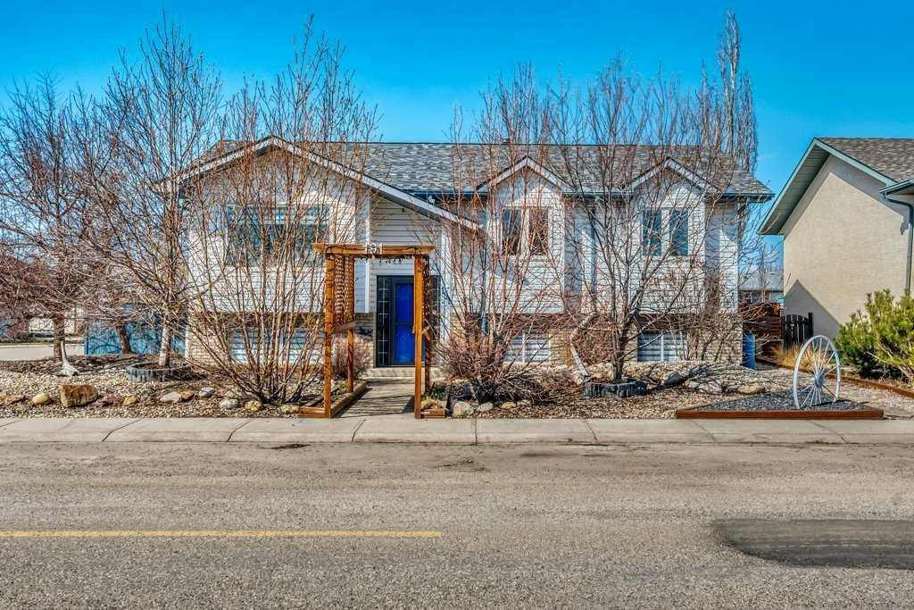191 Strathaven Crescent, Strathmore, Alberta, T1P 1N5