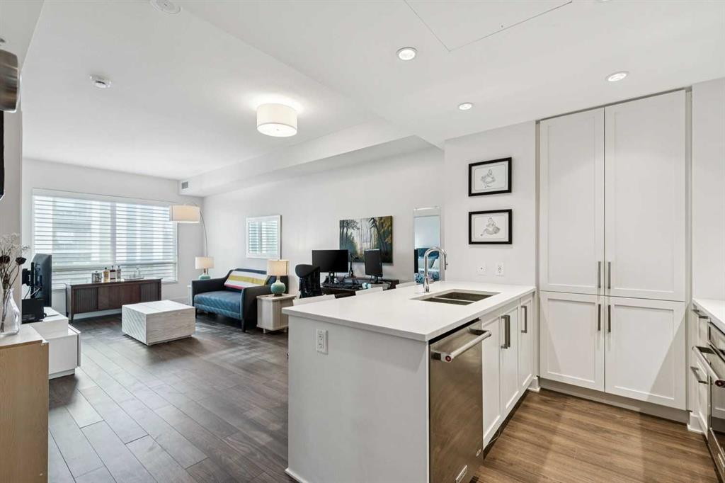 #402 46 9 Street NE, Calgary, Alberta, T2E 7Y1